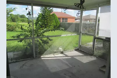 3912 9th St SW, Lehigh Acres, FL 33976 - Photo 10