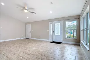 177 Village Circle, Labelle, FL 33935 - Photo 8