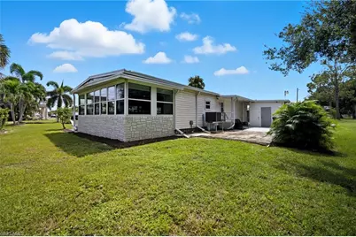 25 W Hampton Dr, Fort Myers, FL 33908 - Photo 6