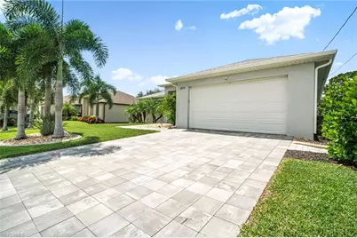 2834 SW 25th Pl, Cape Coral, FL 33914 - Photo 12
