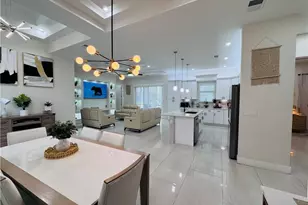 528 Jacaranda Pkwy E, Cape Coral, FL 33909 - Photo 14