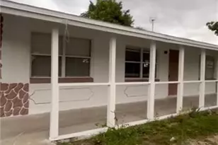 2629 Midway Ave, Fort Myers, FL 33916 - Photo 2