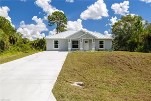 5003 Early Ln, Labelle, FL 33935 - Photo 2