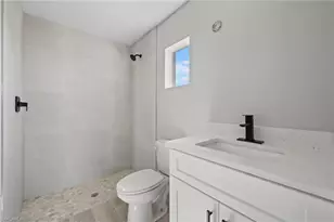 1422 NE 19th Pl, Cape Coral, FL 33909 - Photo 16