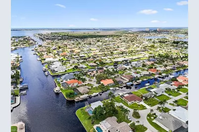 142 SW 51st Ter, Cape Coral, FL 33914 - Photo 34