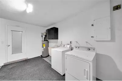 1563 Covington Cir E, Fort Myers, FL 33919 - Photo 18