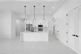 913 Embers Pkwy W, Cape Coral, FL 33993 - Photo 8