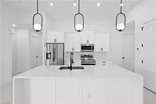 913 Embers Pkwy W, Cape Coral, FL 33993 - Photo 12