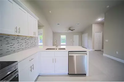 921 Sterling St E, Lehigh Acres, FL 33974 - Photo 4