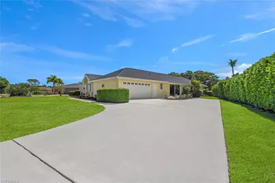 491 Cypress Way E, Naples, FL 34110 - Photo 2