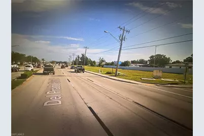 1601 NE 6th Ter, Cape Coral, FL 33909 - Photo 4