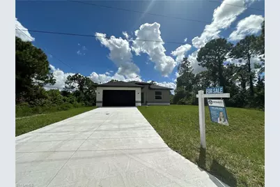 325 Broward Ave, Lehigh Acres, FL 33974 - Photo 4