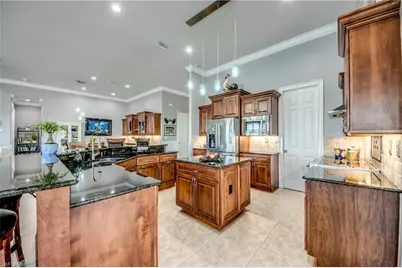 1640 Beach Pkwy #301, Cape Coral, FL 33904 - Photo 18