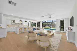 924 Kings Crown Dr, Sanibel, FL 33957 - Photo 1