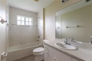 717 SE 8th St, Cape Coral, FL 33990 - Photo 6