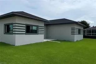 614 NW 9th St, Cape Coral, FL 33993 - Photo 2