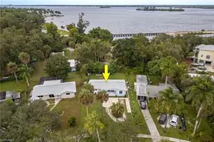 225 Avacado Ct, Fort Myers, FL 33905 - Photo 2