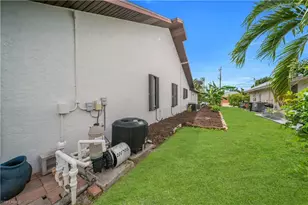 1321 SE 21st Ln, Cape Coral, FL 33990 - Photo 44