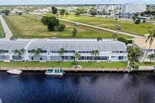 708 Victoria Dr, Cape Coral, FL 33904 - Photo 28