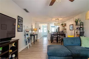 708 Victoria Dr, Cape Coral, FL 33904 - Photo 10