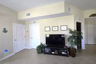 8541 Oakshade Cir, Fort Myers, FL 33919 - Photo 6