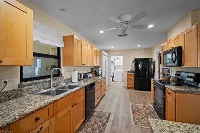 5771 Arvine Cir, Fort Myers, FL 33919 - Photo 6