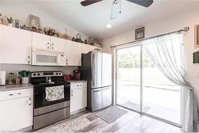 513 SE 27th Ter, Cape Coral, FL 33904 - Photo 8