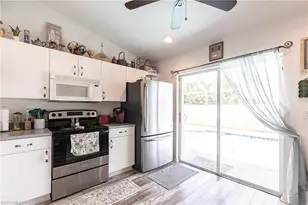 513 SE 27th Terrace, Cape Coral, FL 33904 - Photo 8