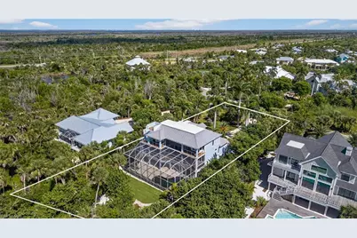 1326 Seaspray Ln, Sanibel, FL 33957 - Photo 44