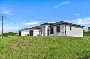 3919 8th St SW, Lehigh Acres, FL 33976 - Photo 2