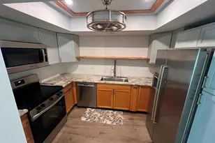 3906 SE 11th Pl, Cape Coral, FL 33904 - Photo 2