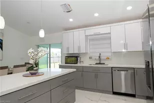 4623 Jacaranda Pkwy W, Cape Coral, FL 33993 - Photo 10