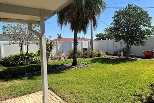 911 SE 18th Terrace, Cape Coral, FL 33990 - Photo 24