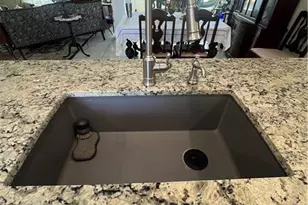 911 SE 18th Terrace, Cape Coral, FL 33990 - Photo 16