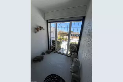 911 SE 18th Ter, Cape Coral, FL 33990 - Photo 4