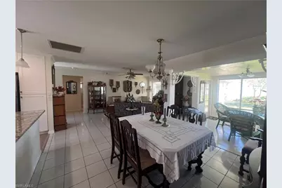 911 SE 18th Ter, Cape Coral, FL 33990 - Photo 8