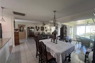 911 SE 18th Terrace, Cape Coral, FL 33990 - Photo 8