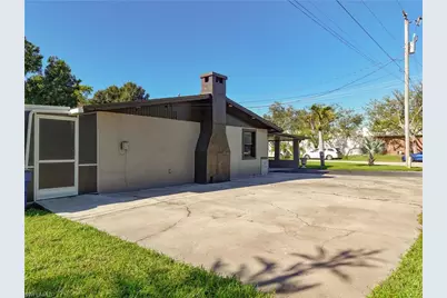 1320 Lavin Ln, North Fort Myers, FL 33917 - Photo 6