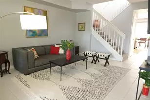 6112 Towncenter Cir, Naples, FL 34119 - Photo 2