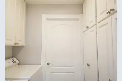 6112 Towncenter Cir, Naples, FL 34119 - Photo 6