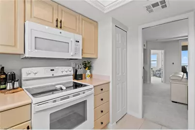 9577 Gulf Shore Dr #703, Naples, FL 34108 - Photo 16