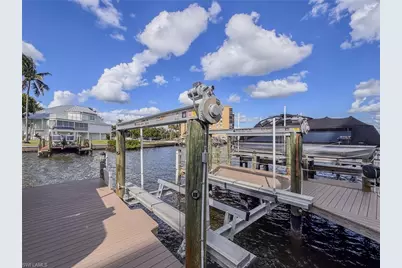 4341 Bay Beach Ln, Fort Myers Beach, FL 33931 - Photo 4