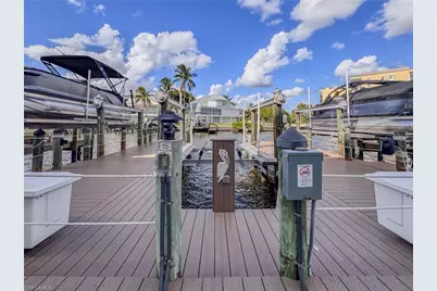 4341 Bay Beach Ln, Fort Myers Beach, FL 33931 - Photo 2