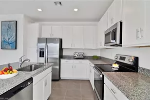 26381 Coco Cay Cir, Bonita Springs, FL 34135 - Photo 16