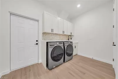 2719 2nd St NW, Naples, FL 34120 - Photo 24