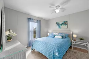 1747 Beverly Dr, Naples, FL 34114 - Photo 20