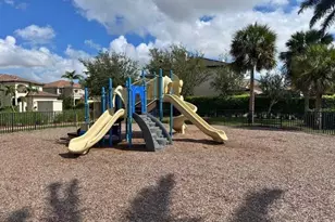 8306 Sumner Ave, Fort Myers, FL 33908 - Photo 32