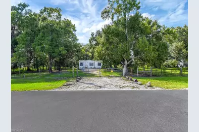 1079 Summerall Rd, Labelle, FL 33935 - Photo 24