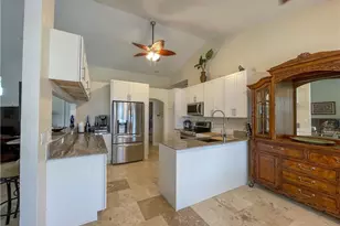 4436 SE 11th Pl, Cape Coral, FL 33904 - Photo 12