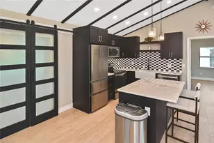 1922 Flamingo Dr, North Fort Myers, FL 33917 - Photo 18